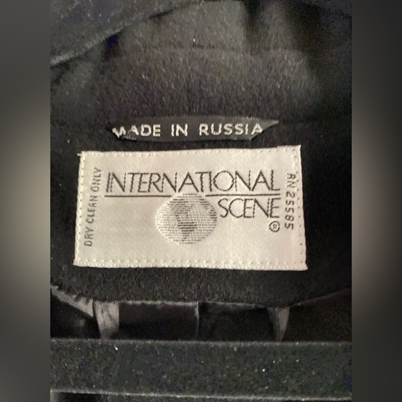 International scene Made in Russia Elegant Black Long Coat - Picture 11 of 11